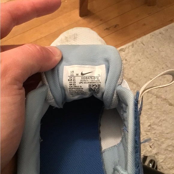 Nike wide foot Running shoe - Picture 3 of 3